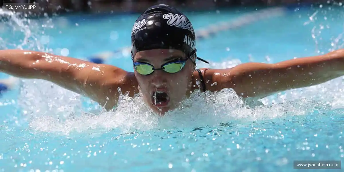 真人扑克娱乐中心:荷官牌局多种桌,投注不缺席